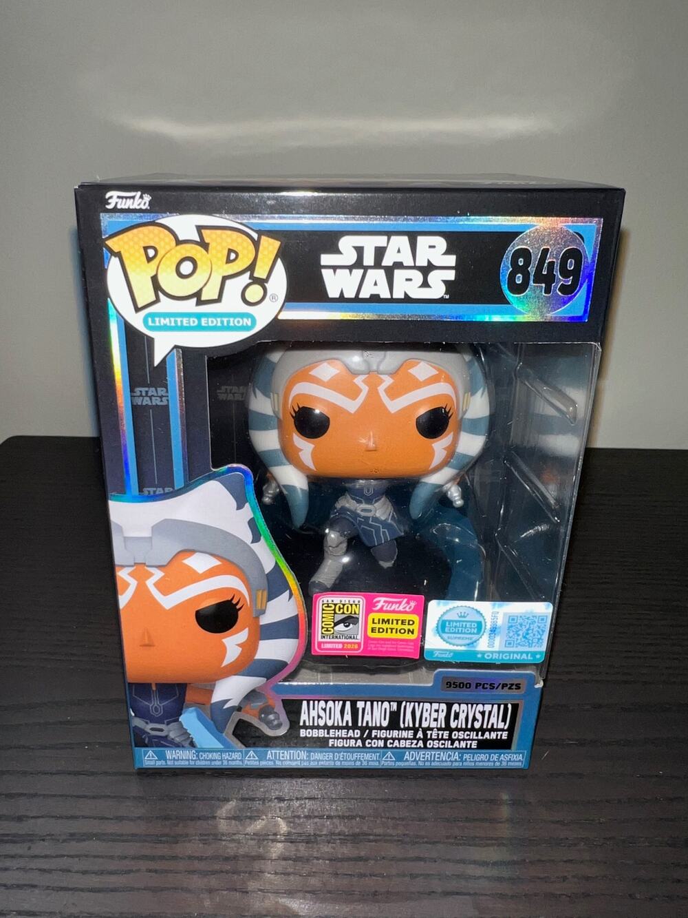 OFFICIAL SDCC STICKER LIMITED Ahsoka Tano Kyber Crystal Star Wars Funko Pop #849